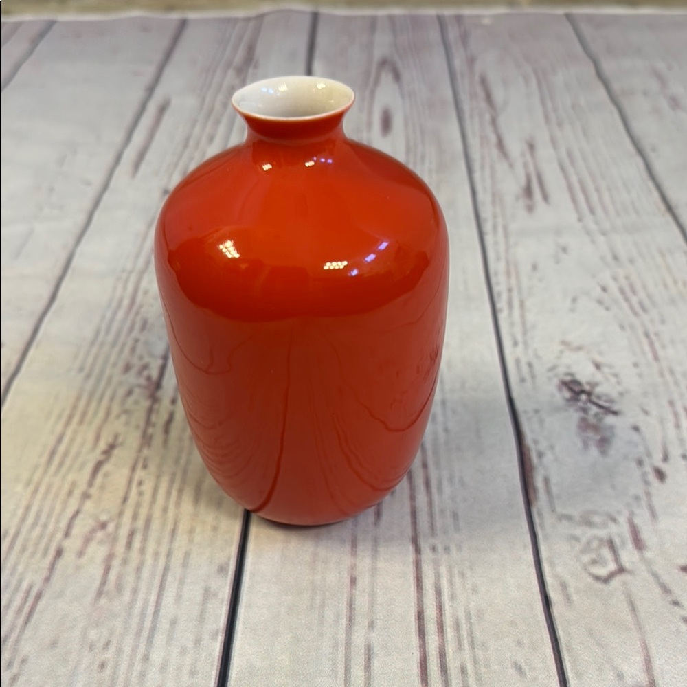 Middle Kingdom MK Bo Jia signed Red 4.5” Mini Glossy Ceramic Porcelain vase
